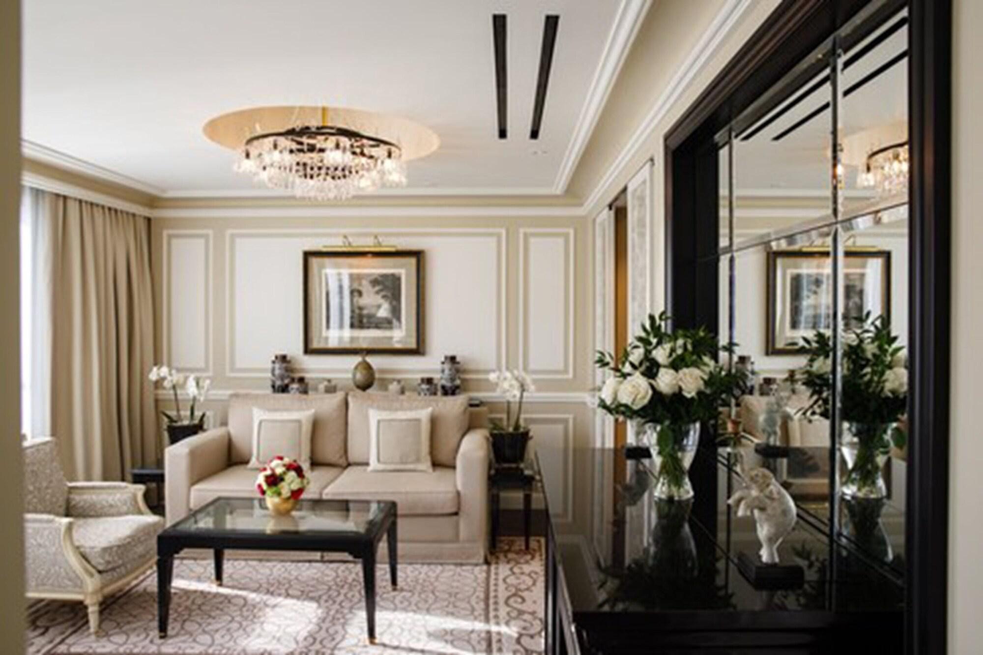 Hotel Sacher Salzburg Kültér fotó A suite at the Four Seasons Hotel