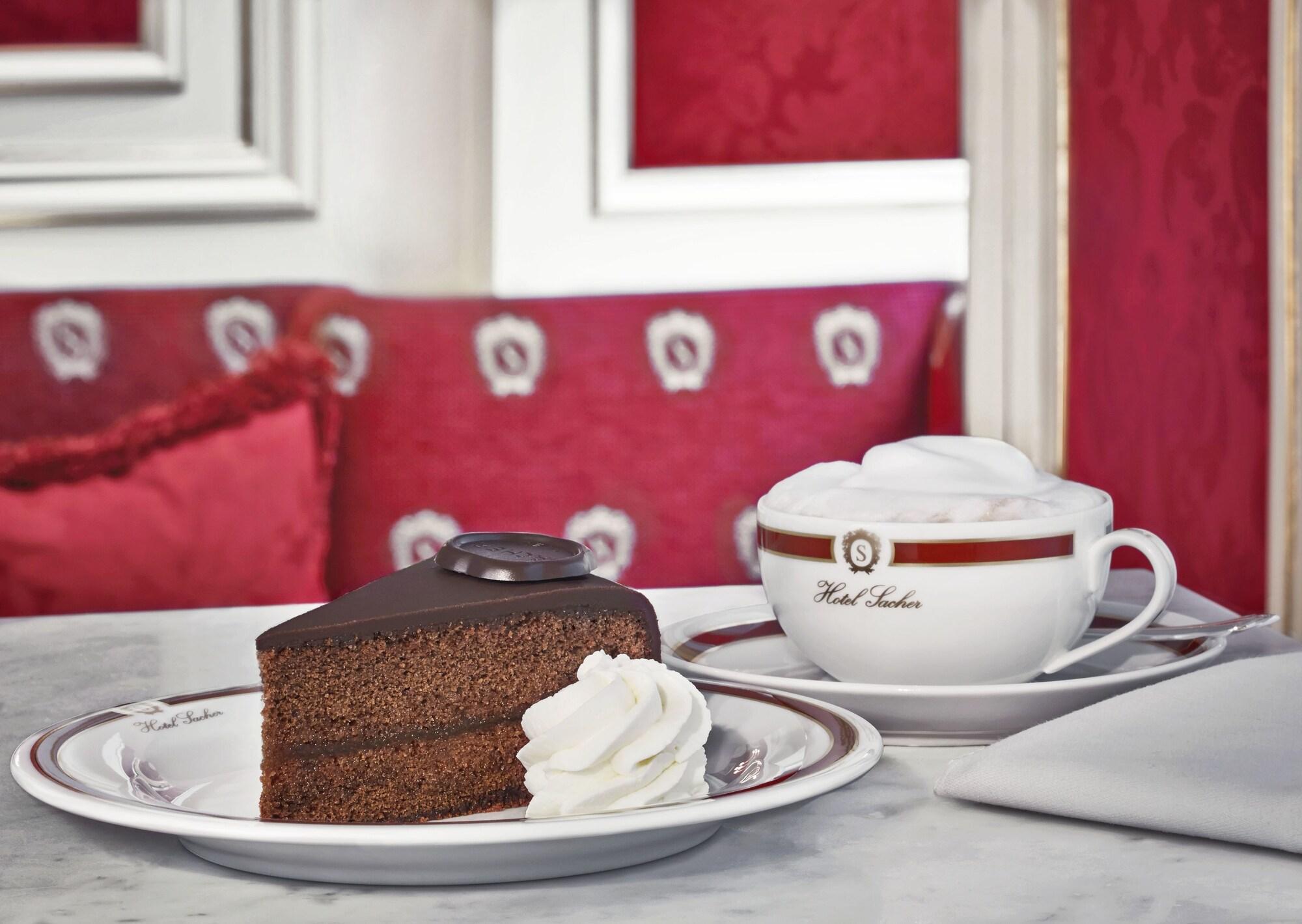 Hotel Sacher Salzburg Kültér fotó Sacher Torte