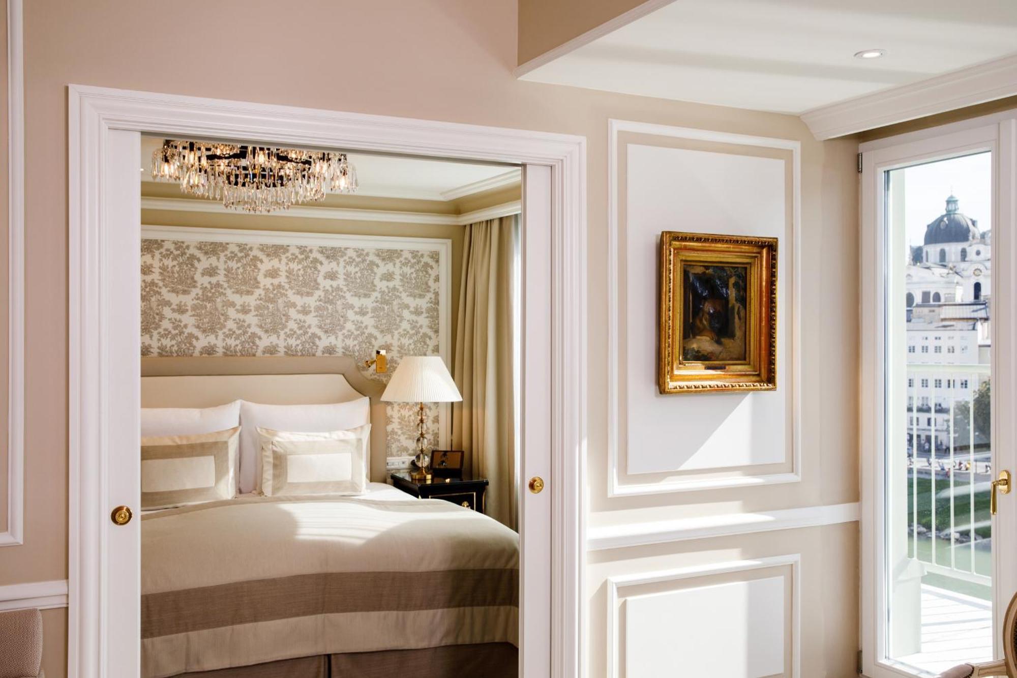 Hotel Sacher Salzburg Kültér fotó A suite at the Four Seasons Hotel